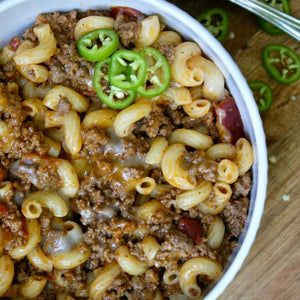 chili mac with jalapeno